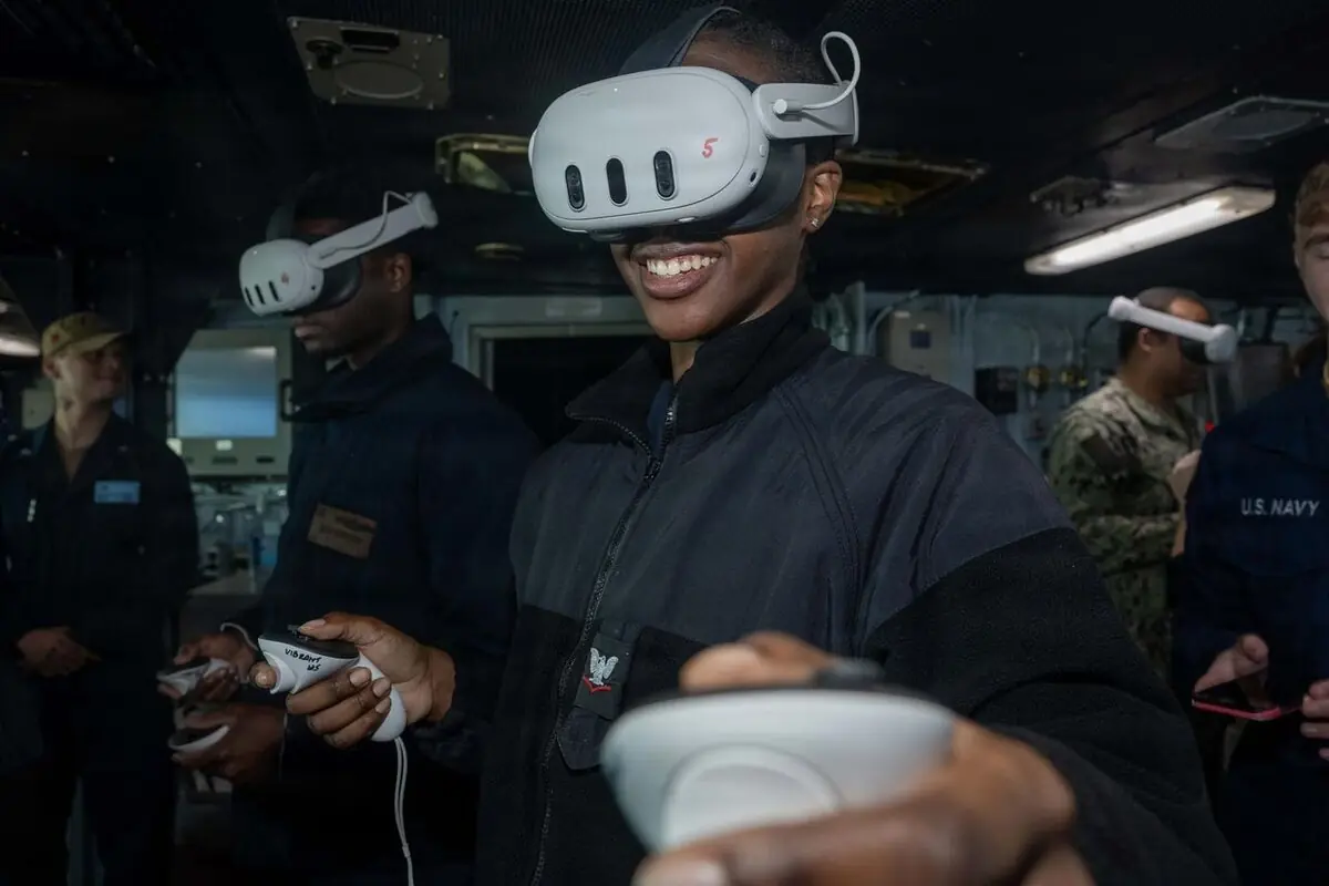 US Navy testuje przenośny symulator VR na lotniskowcu USS Theodore Roosevelt