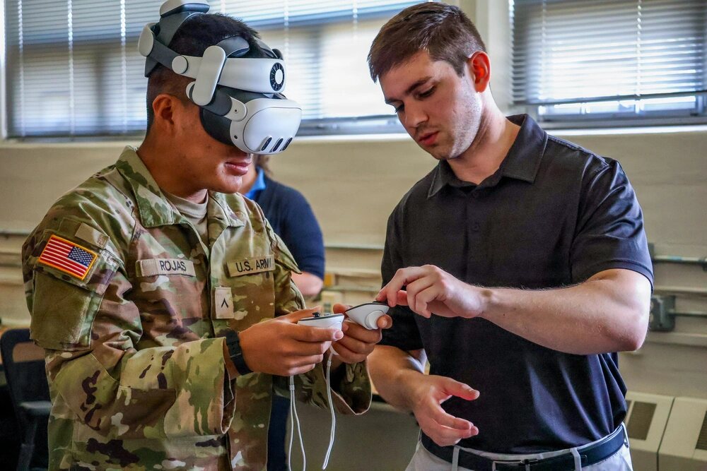 Wizytacja DARPA w Joint Base Lewis-McChord: Medyczny Trening VR dla Żołnierzy