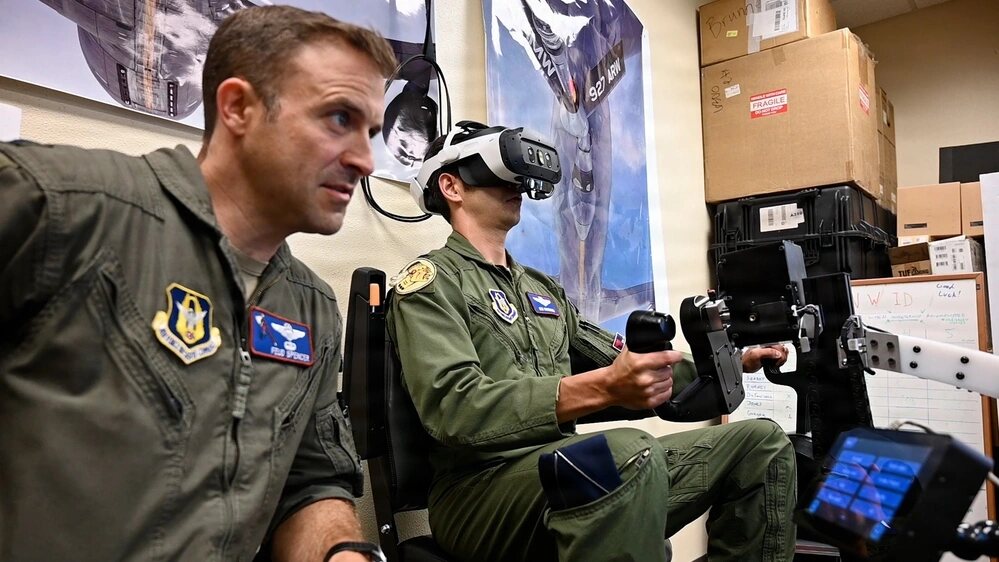 Jak system VR EARL zmienia szkolenie pilotów bombowców B-52