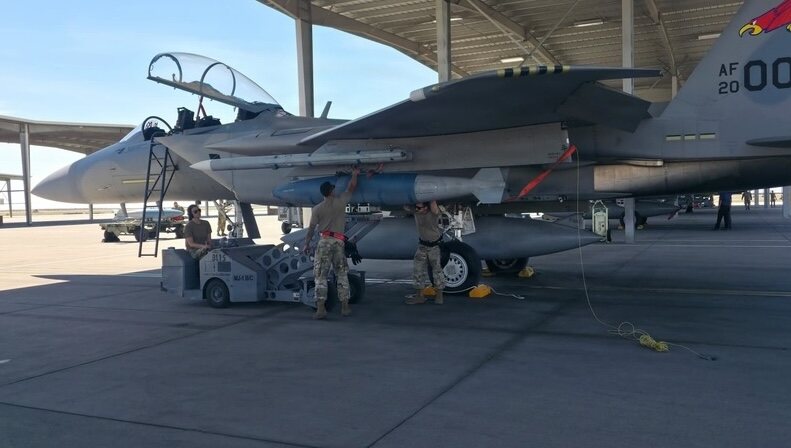 F-15EX Eagle II: Pierwsze szkolenie zrzutu bomb przez jednostkę operacyjną